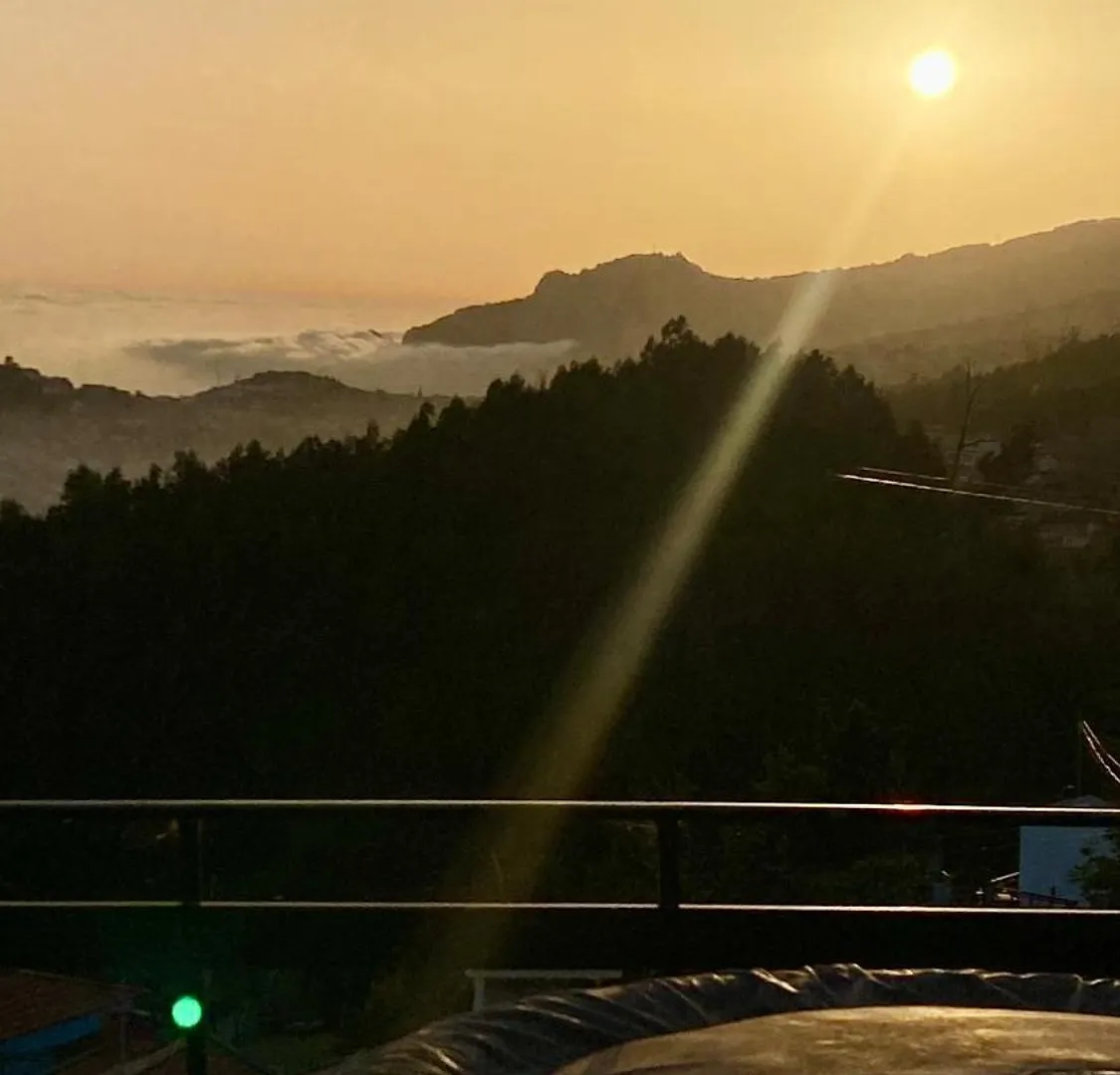 Studio Geek Villa - Open Space - 5M From 5 Top Attractions - Pool All Year Round, Dining Pergola, Barbecue - Funchal Matrix Holiday Home 0*, Funchal (Madeira)
